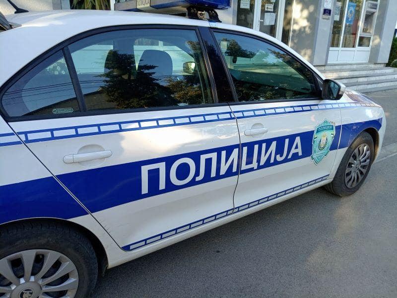 POLICIJA AUTO